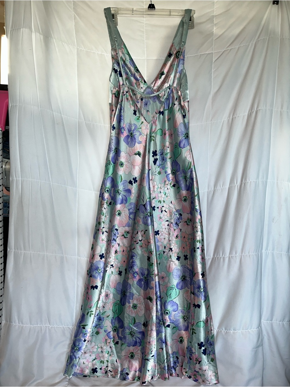 Vintage Jones. New York Slip Dress Nightwear Pastel Florals Medium - Picture 12 of 12
